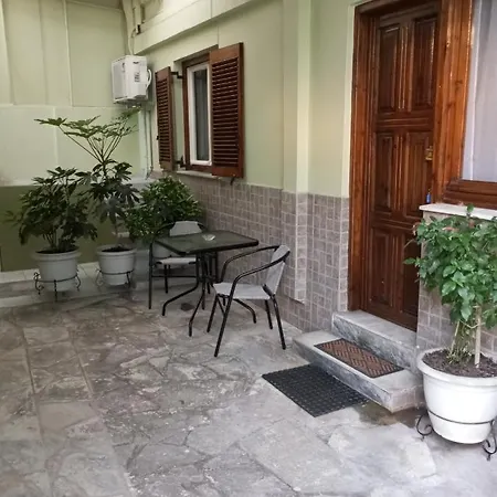 Linda's House 2 펜션 아기라