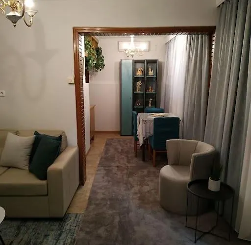 Linda's House 2 * Αγριά